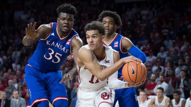 Oklahoma guard Trae Young playing against Kansas.